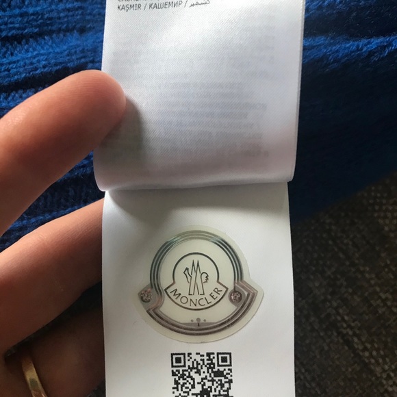 Authentic Moncler Grenoble Beanie. - Picture 6 of 6